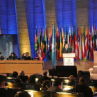 PARTICIPACIN. El ministro de Educacin, Roberto Aguilar, durante su discurso en Pars.