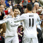 El delantero portugus Cristiano Ronaldo (i) festeja junto a su compaero Gareth Bale, uno de sus goles.