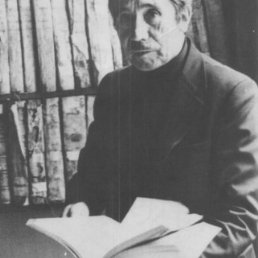 PERSONAJE. Gunnar Mendoza mientras dirigía el ABNB.