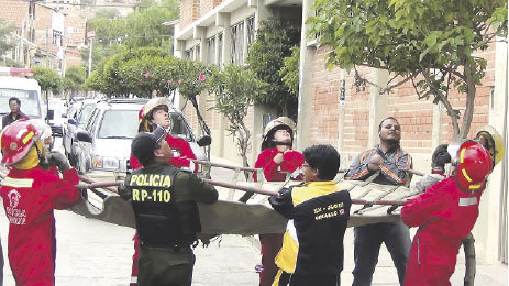 SIMULACRO. La Polica reaccion.