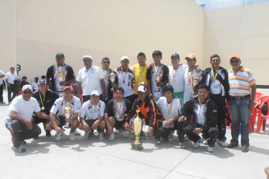 Los jugadores cochabambinos dominaron, una vez ms, el Campeonato Nacional de Pelota de Mano, en Sucre.