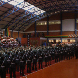 COLISEO. Evo Morales entreg moderna infraestructura deportiva para los cadetes.