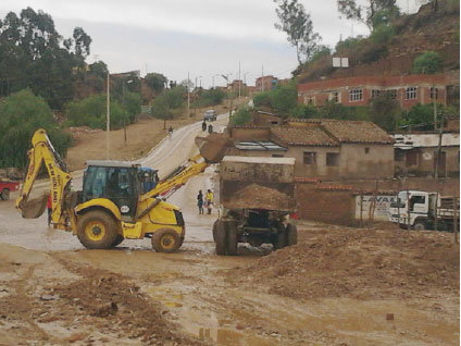 SUCRE. Uno de los lugares que mayores problemas present fue el puente de Quirpinchaca ubicado al final de la calle Mauro Nez.