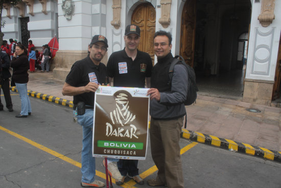 DAKAR 2014. La presentacin del afiche en la Gobernacin de Chuquisaca.