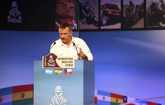 El director del Dakar, Etienne Lavigne, interviene durante la presentacin del Dakar de 2014, en Pars (Francia), ayer, mircoles.