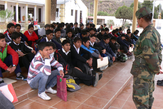 FORMACIN. Premilitares iniciaron su instruccin militar.