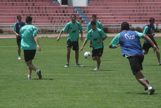 Universitario cerr la semana de entrenamiento ayer, sbado, con una breve prctica en el estadio Patria.