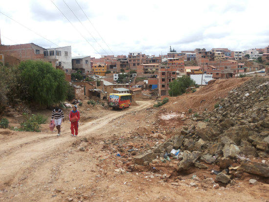 TIERRA. La mayora de las calles del barrio Honduras carecen de pavimento rgido.