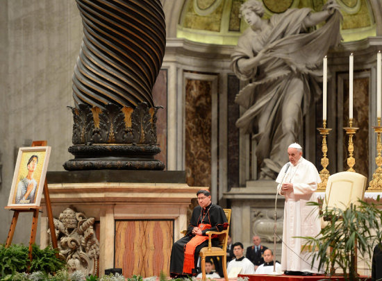 EXHORTACIN. El Papa Francisco durante una celebracin en la Baslica de San Pedro.