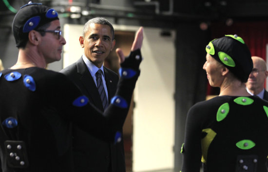 VISITA. Barack Obama durante su visita a los estudios Dream Works en California.