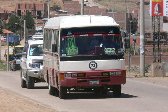 IRREGULAR. El sindicato San Cristbal cre la lnea 01 que hace el recorrido desde la Terminal de Buses hasta la zona de Lajastambo.