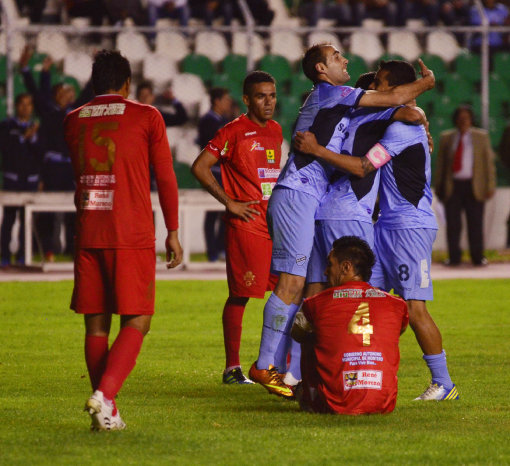 Una de las seis celebraciones de los jugadores acadmicos anoche, en La Paz.