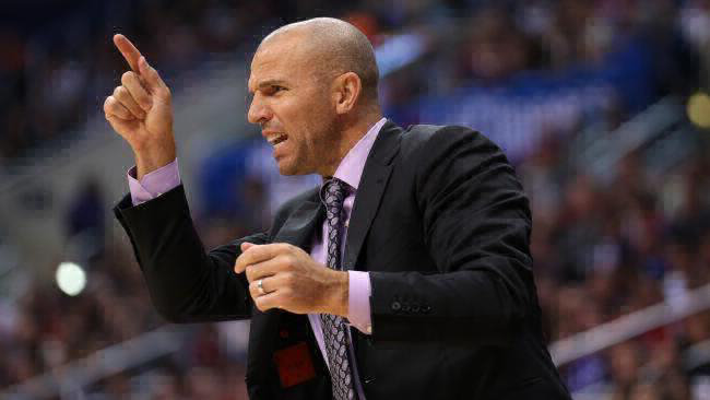 El entrenador Jason Kidd deber pagar 50.000 dlares.