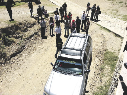 INSPECCIN. La Fiscala y testigos de la muerte de militares participaron de actuado.