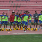 Los estudiantiles entrenaron ayer en el estadio Patria.