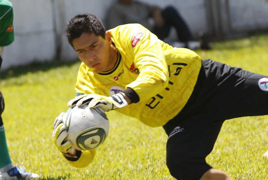 El arquero Carlos Arias es uno de los jugadores afectados.