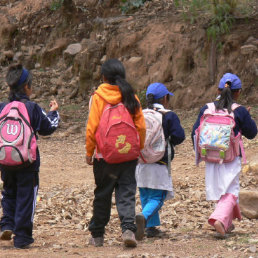 ESTUDIO. La educacin es un derecho fundamental reconocido en las normas pero inaccesible en la realidad de muchos jvenes.