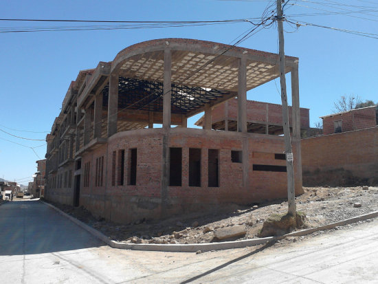 EPI. Seguridad Ciudadana de la Alcalda ejecuta esta obra con recursos del POA 2013.