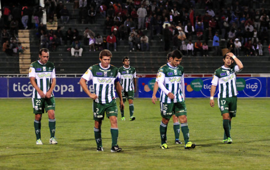 Oriente Petrolero no sale del conflicto y decide convocar a los jugadores que no fueron demandados.