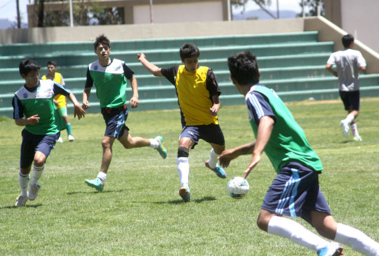 Los fabriles se preparan para visitar este domingo a Petrolero.