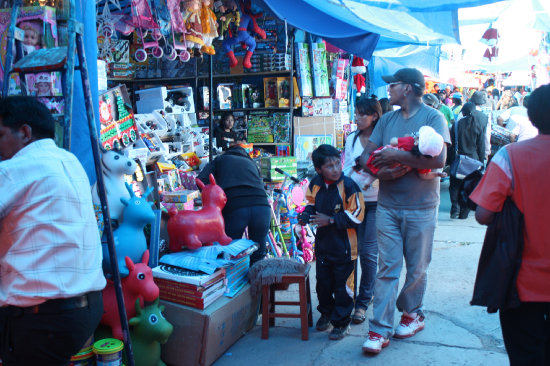 FERIA. La mayora de los vecinos no quieren que se realice en la zona del Estatdio Patria.