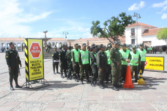 CONTROL. El operativo policial cubri los cinco distritos de la ciudad