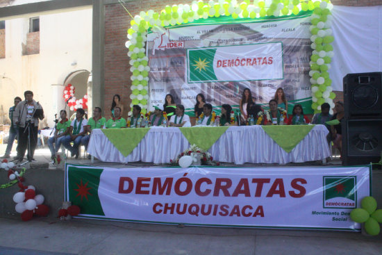 ENCUENTRO. Demcratas.