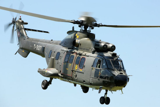 HELICPTEROS. El Gobierno adquirir seis unidades AS 332 Sper Puma de Francia.