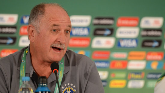 El director tcnico de Brasil, Luiz Felipe Scolari, confes que prefiere encontrarse con Espaa u Holanda antes que con Chile, en octavos de final.