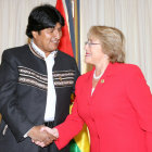 CITA. El presidente Evo Morales junto a la ex mandataria y ahora candidata, MIchelle Bachelet.