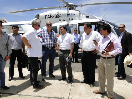 La comisin de Odesur inspeccion los campos deportivos de Cochabamba.