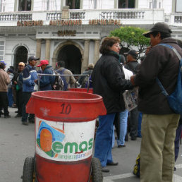 Basura. Debido al paro de los trabajadores de EMAS se acumularon cerca de 400 toneladas.