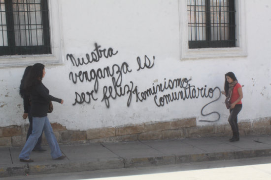 GRAFITIS. Estas expresiones afectan la imagen de la ciudad.