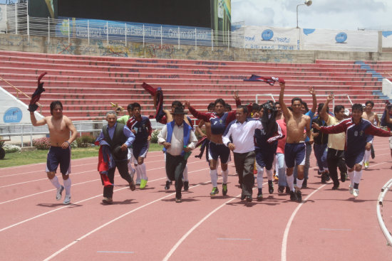 La celebracin de los campeones del municipio de Tarabuco.