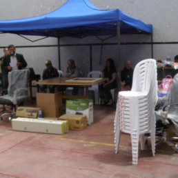 EQUIPOS. La Alcalda entreg equipos para fortalecer los talleres del CEA San Roque.