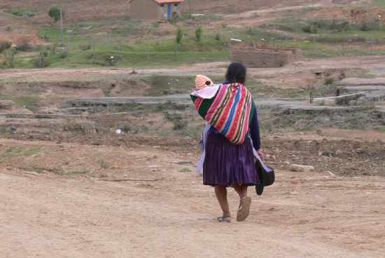 PROBLEMA. Muchas familias de escasos recursos econmicos abandonan a sus hijos.