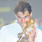 El tenista espaol Rafael Nadal cosech su primer trofeo en el torneo de Doha.