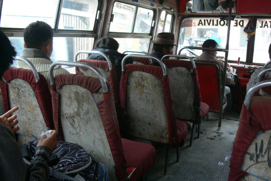 SERVICIO. No todo el parque automotor del servicio urbano est en buenas condiciones.