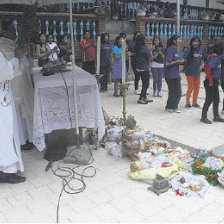 CELEBRACIN. Los jvenes participaron de la fiesta de Reyes en la Gruta de Lourdes.