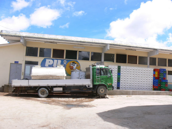 CAPACIDAD. La empresa actualmente transforma 6.000 litros de leche por da.