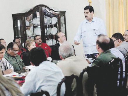 REUNIN. El presidente Nicols Maduro trata con el nuevo gabinete ministerial complicados temas pendientes.