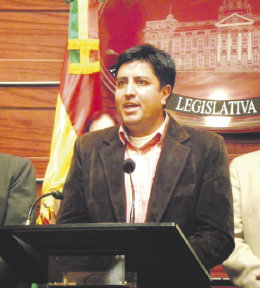 ASPIRANTE. Diputado Alex Orozco.