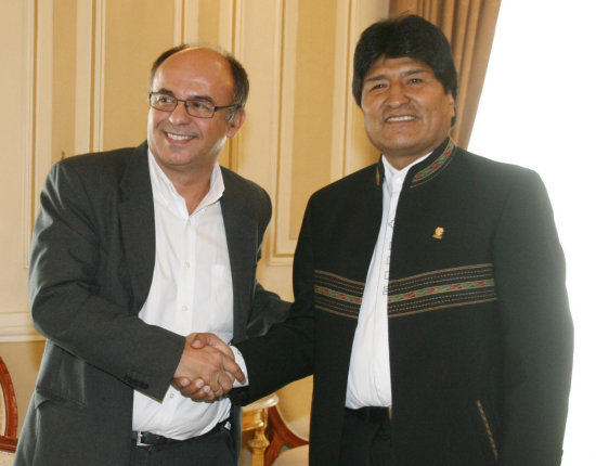 ENCUENTRO. El embajador Reymi Ferreira y el presidente Evo Morales se reunieron ayer.