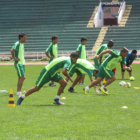 Los estudiantiles cerraron prcticas ayer por la maana en el estadio Patria; por la tarde se ausentaron a Cochabamba.