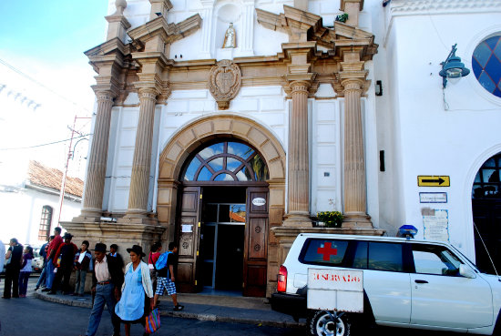 SERVICIO. El hospital Santa Brbara.