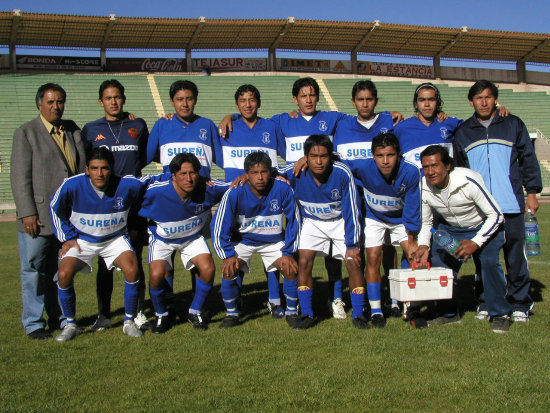 El equipo de Stormers en 2004, cuando era dirigido por Jorge Araneda y el club cumpla 90 aos.