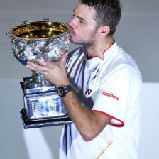 El tenista suizo Stanislas Wawrinka gan el Grand Slam de Australia, merced a un Rafael Nadal mermado.