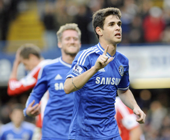 El brasileo Oscar festeja el gol que le dio el triunfo al Chelsea.