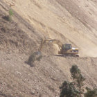 PERJUICIO. El incumplimiento de contratos gener retrasos en la construccin de carreteras.