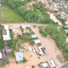 PROBLEMAS. El desborde del Ro Beni comenz a inundar Rurrenabaque, donde las familias damnificadas se cuentan por cientos.